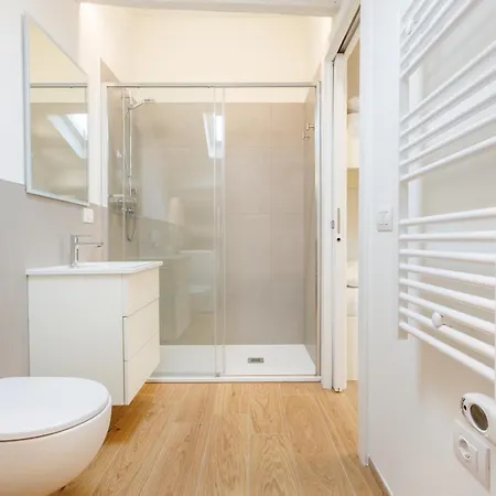 Corso Adriano 13 - Via Emilia Apartment *