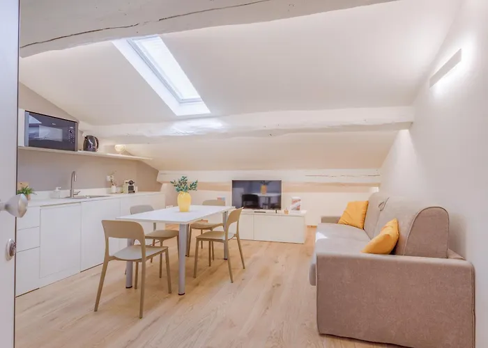 Corso Adriano 13 - Via Emilia Διαμέρισμα